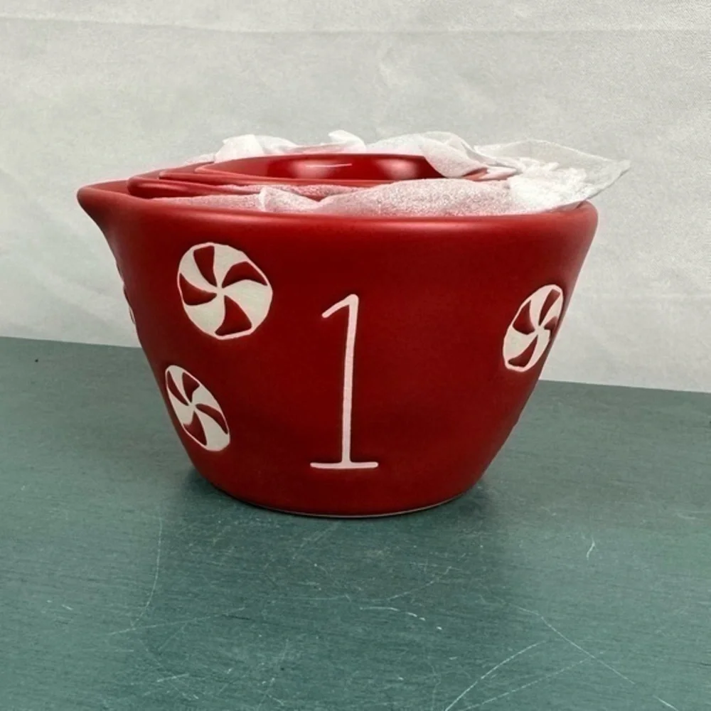 NWT‎ Rae dunn peppermint measuring cups Christmas